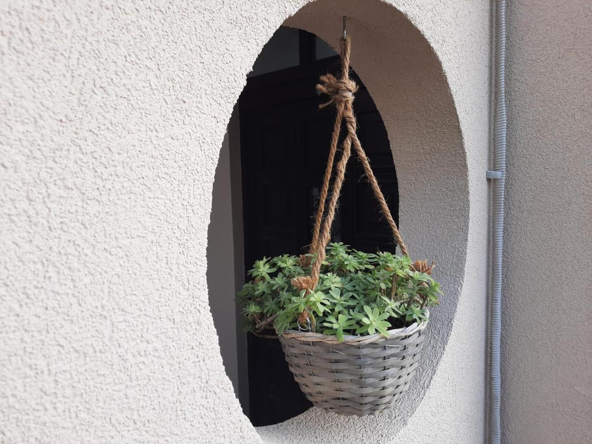 Apartman Laura M Vodice Exteriör bild